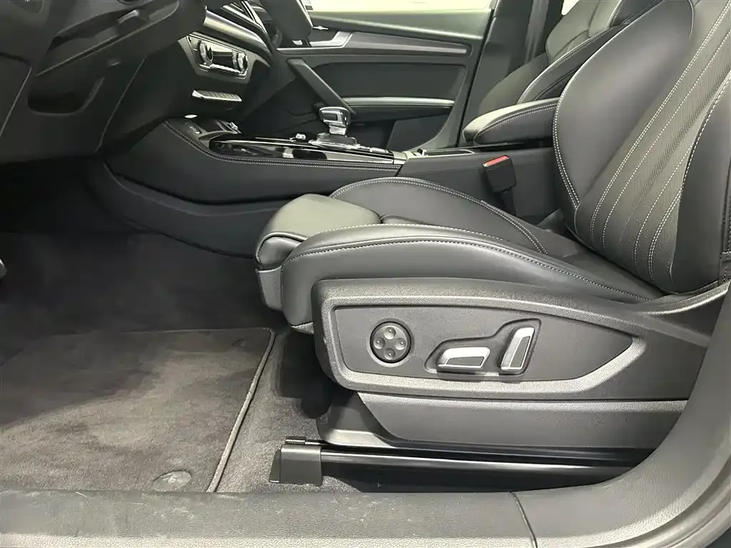 Audi Q5L 2025 из CN, фото 9
