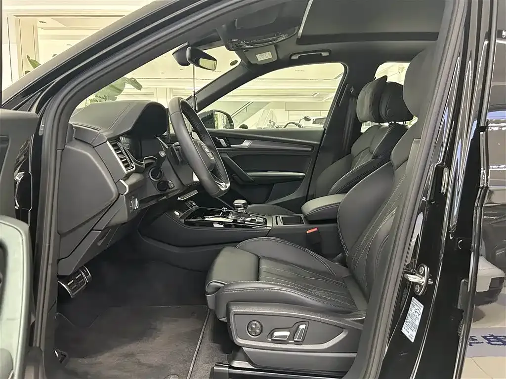 Audi Q5L 2025 из CN, фото 5