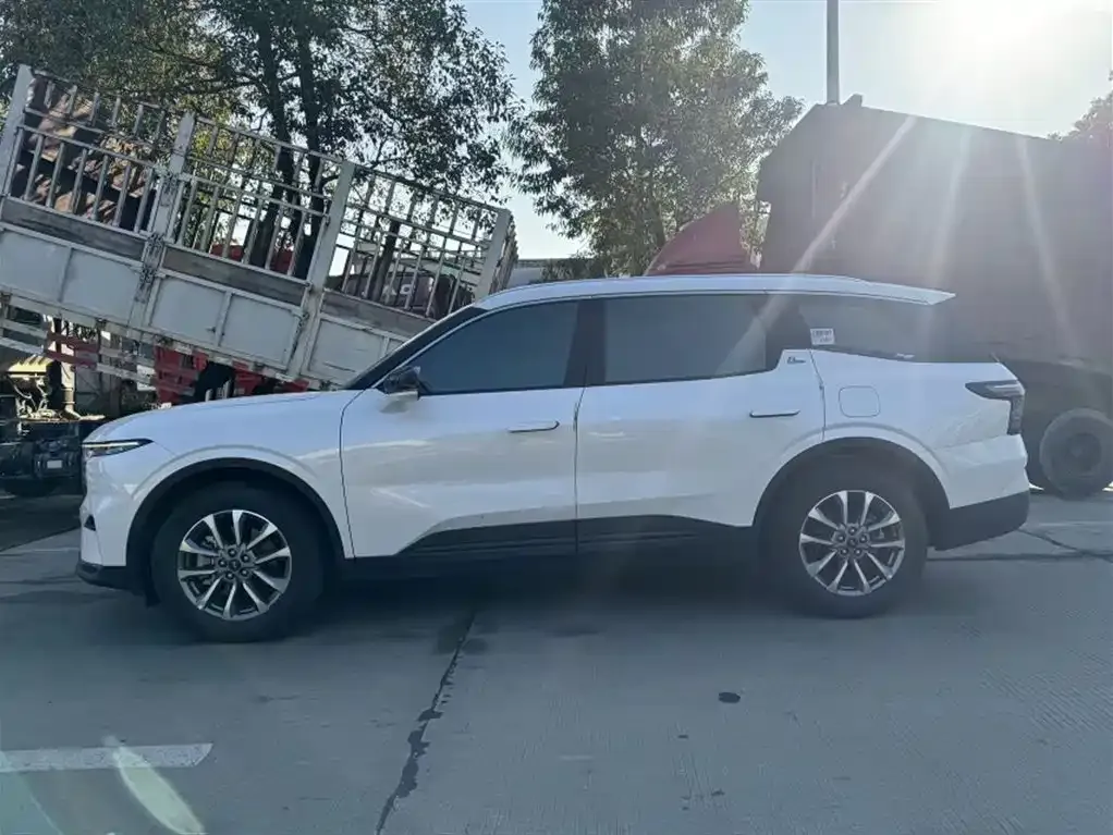 Ford Edge 2023 из CN, фото 5