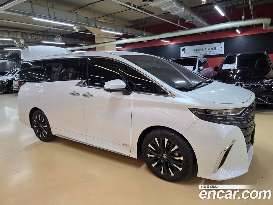 Toyota Alphard 2024 из KR, фото 3