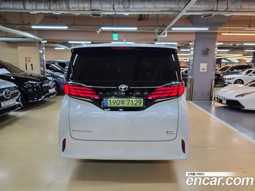 Toyota Alphard 2024 из KR, фото 6