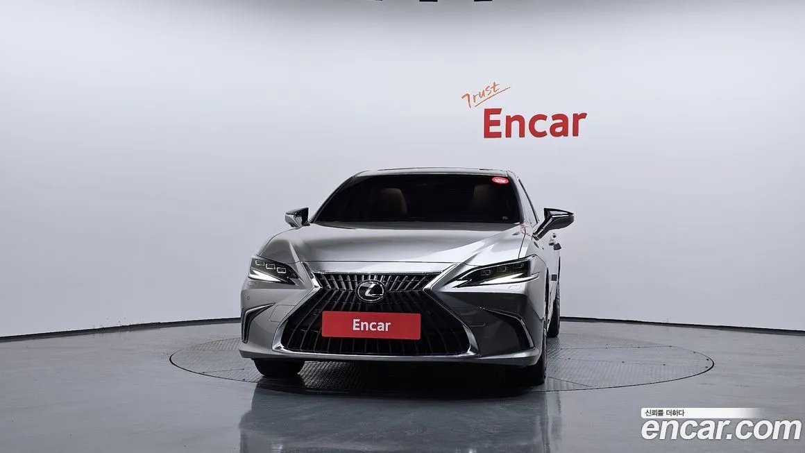 Lexus ES 2025 из KR, фото 2