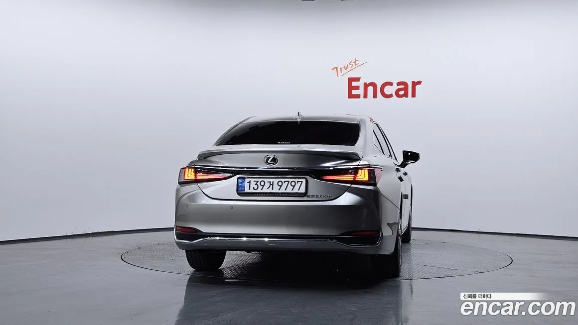 Lexus ES 2025 из KR, фото 3