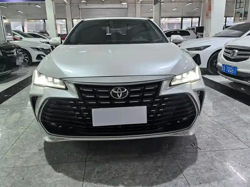 Toyota Avalon 2023 из CN, фото 10