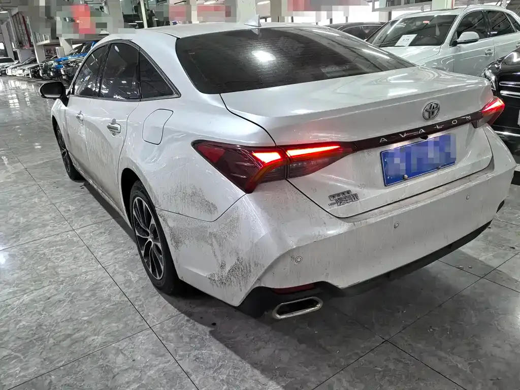 Toyota Avalon 2023 из CN, фото 9