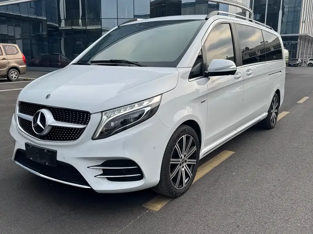 Mercedes-Benz V-Class 2022 из CN, фото 1