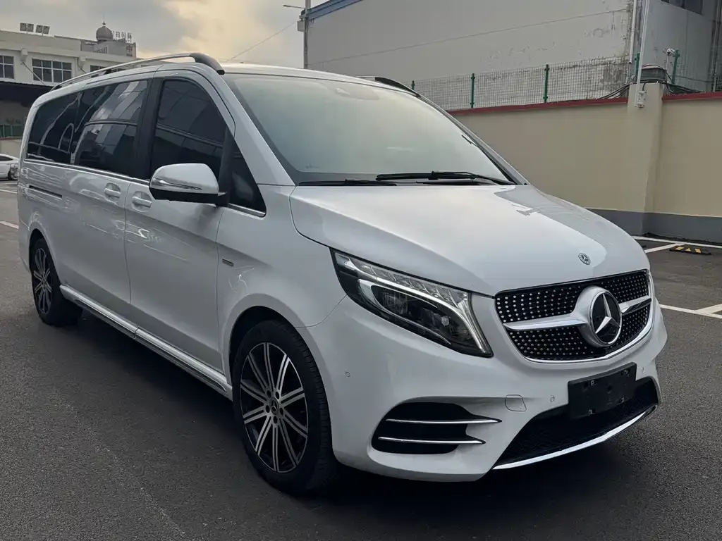 Mercedes-Benz V-Class 2022 из CN, фото 2