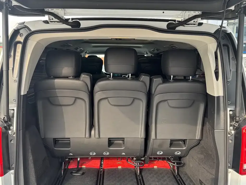 Mercedes-Benz V-Class 2022 из CN, фото 4