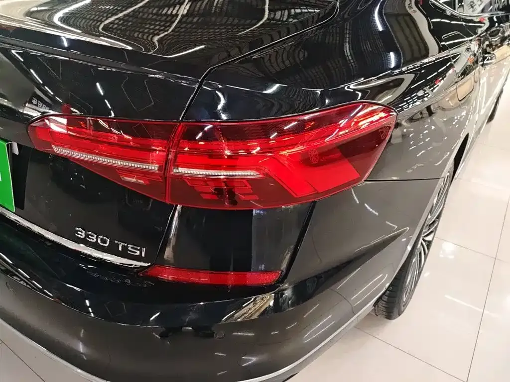 Volkswagen Passat 2021 из CN, фото 3