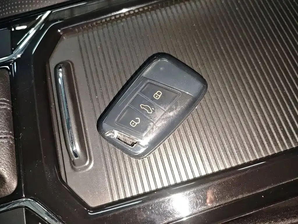 Volkswagen Passat 2021 из CN, фото 9