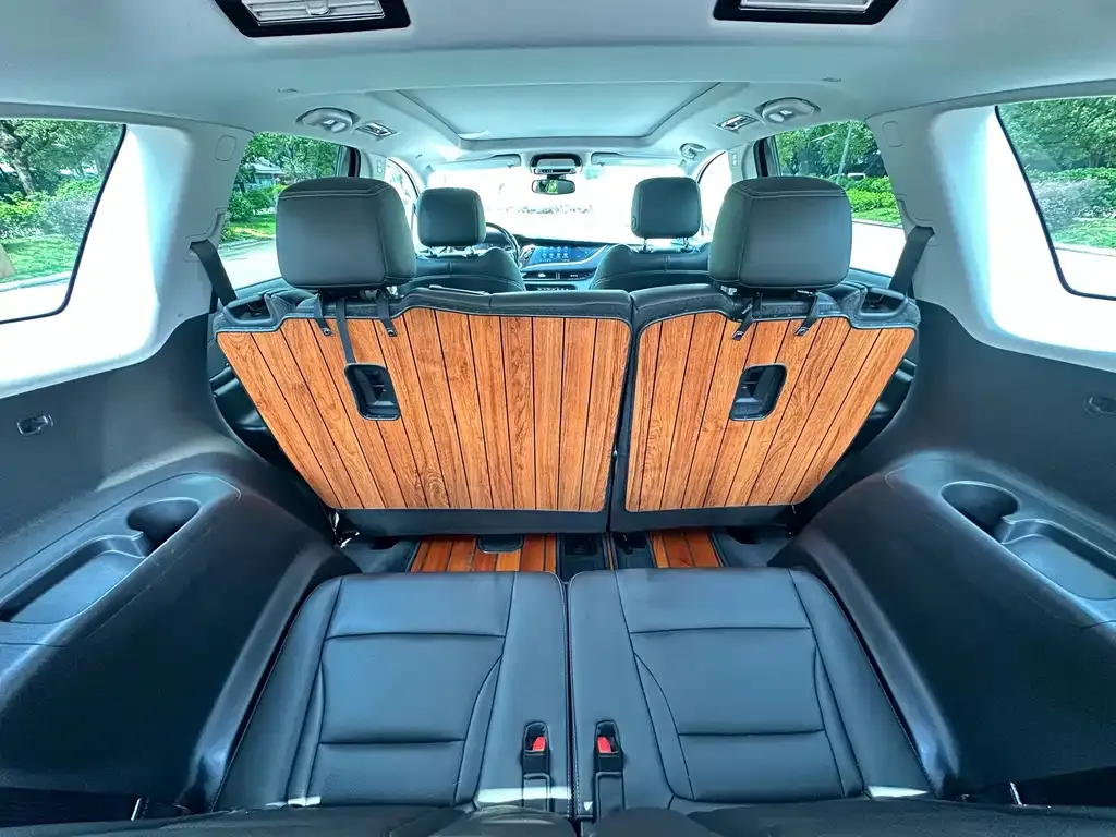 Buick Enclave 2021 из CN, фото 7