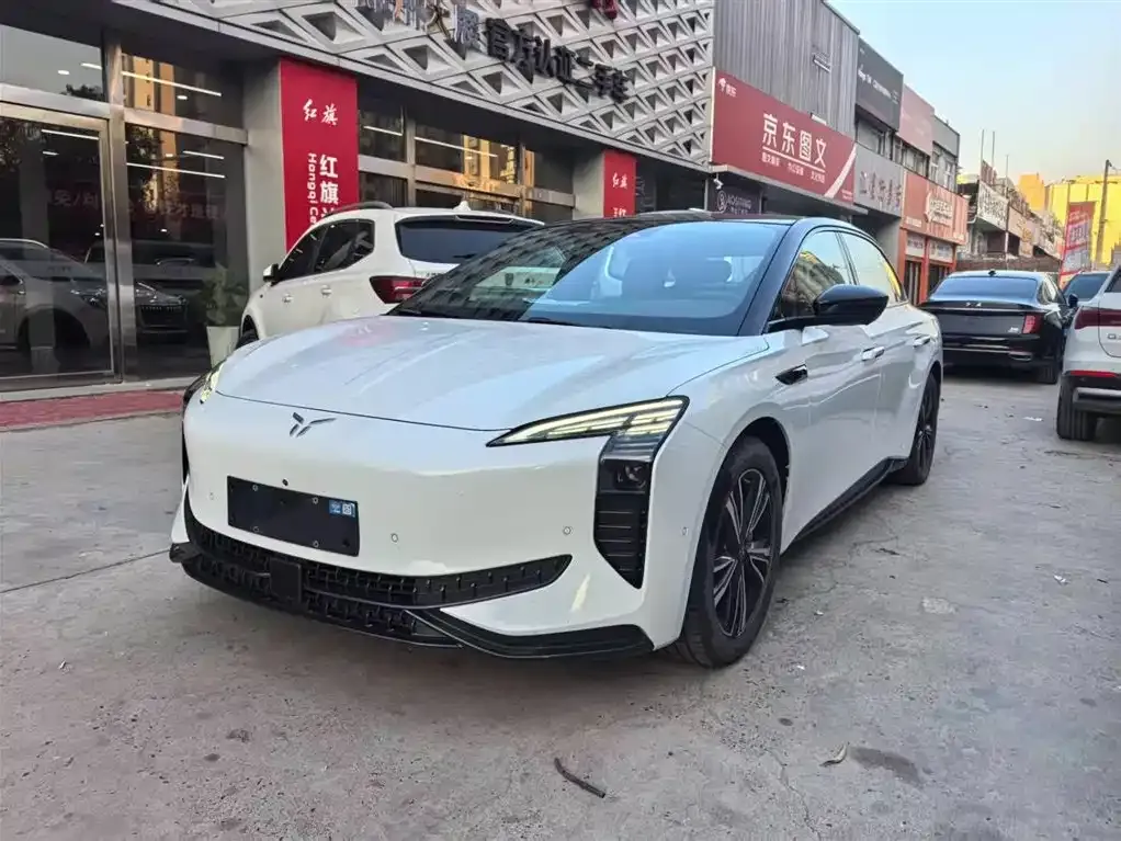 Hongqi EH7 2024 из CN, фото 1