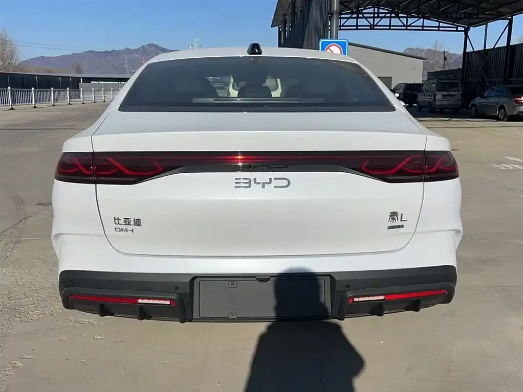 BYD Qin L 2025 из CN, фото 3