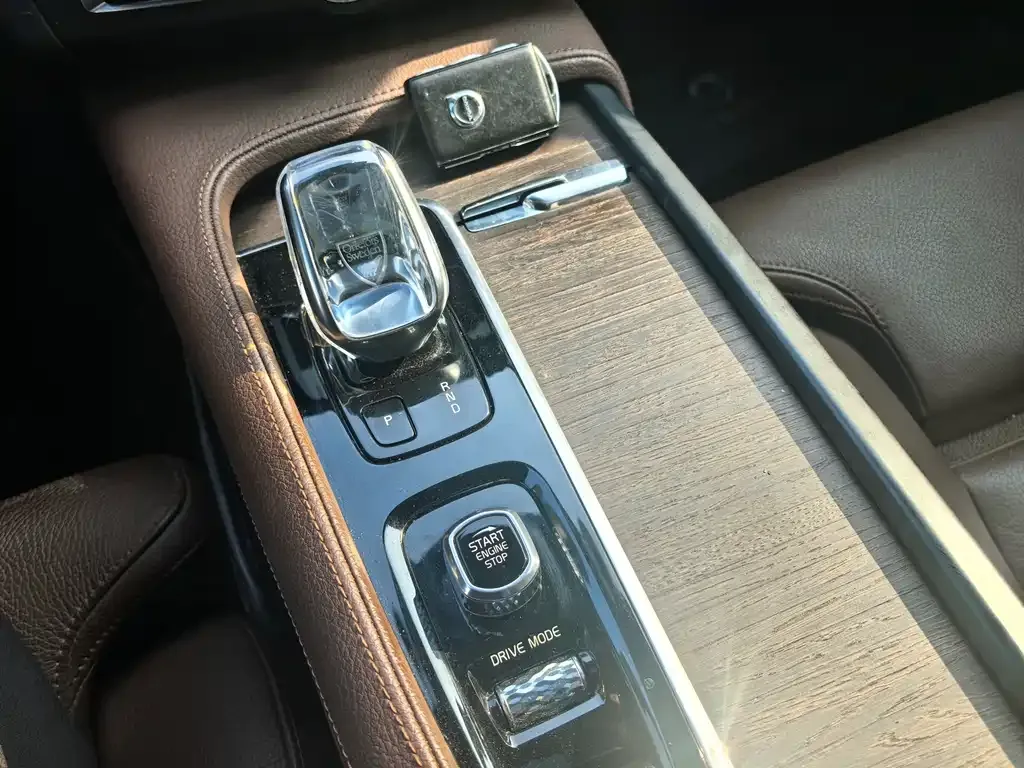Volvo S90 2021 из CN, фото 3