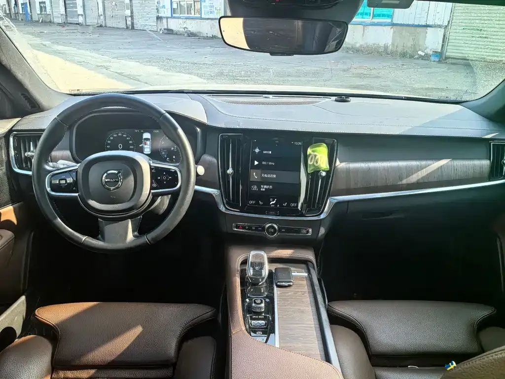 Volvo S90 2021 из CN, фото 6