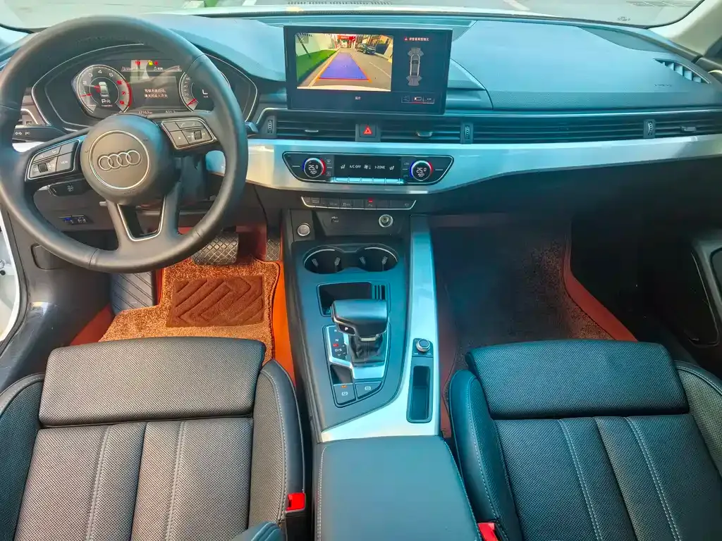 Audi A4L 2021 из CN, фото 8