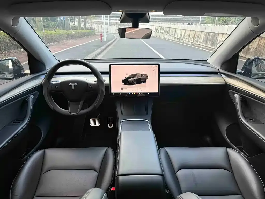Tesla Model Y 2023 из CN, фото 7