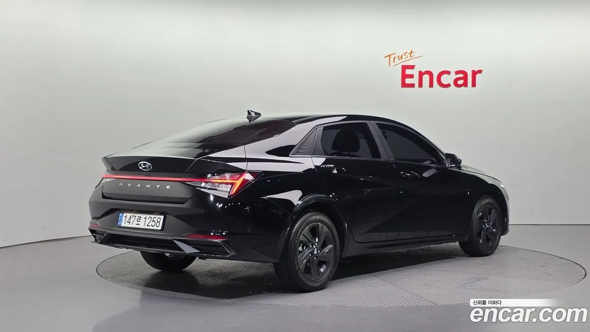 Hyundai AVANTE 2021 из KR, фото 2