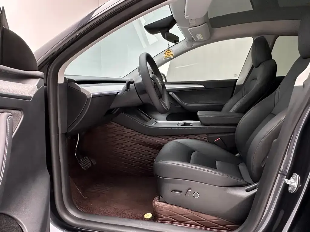 Tesla Model Y 2024 из CN, фото 10