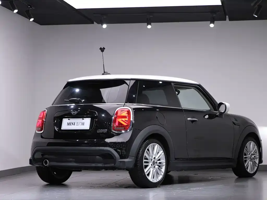 MINI Cooper (3-door) 2021 из CN, фото 3