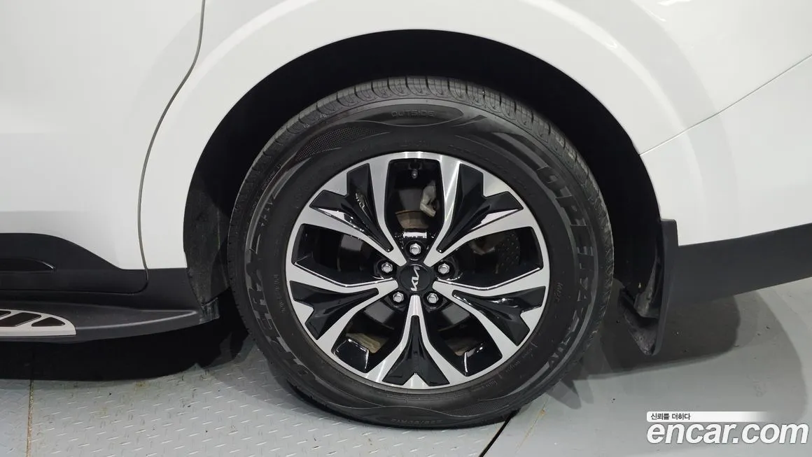 Kia Carnival 2022 из KR, фото 2