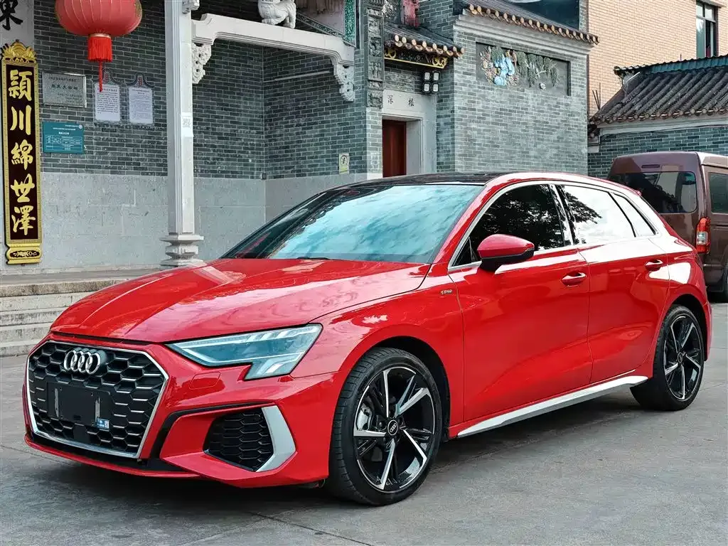 Audi A3 2022 из CN, фото 1