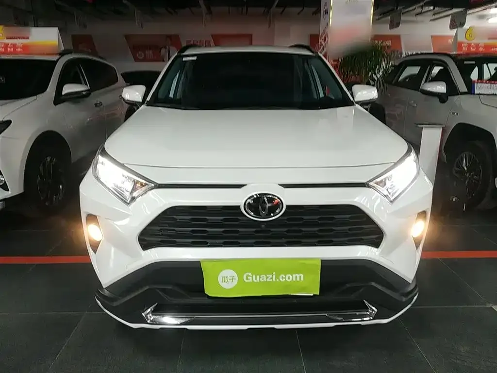 Toyota RAV4 2021 из CN, фото 3