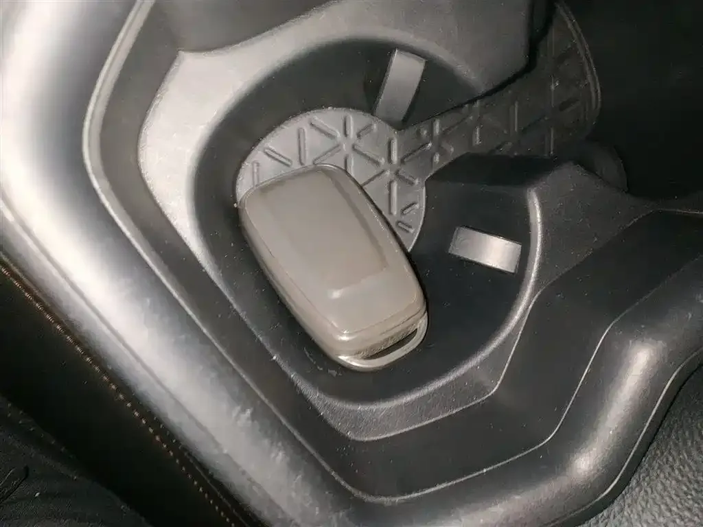 Toyota RAV4 2021 из CN, фото 4