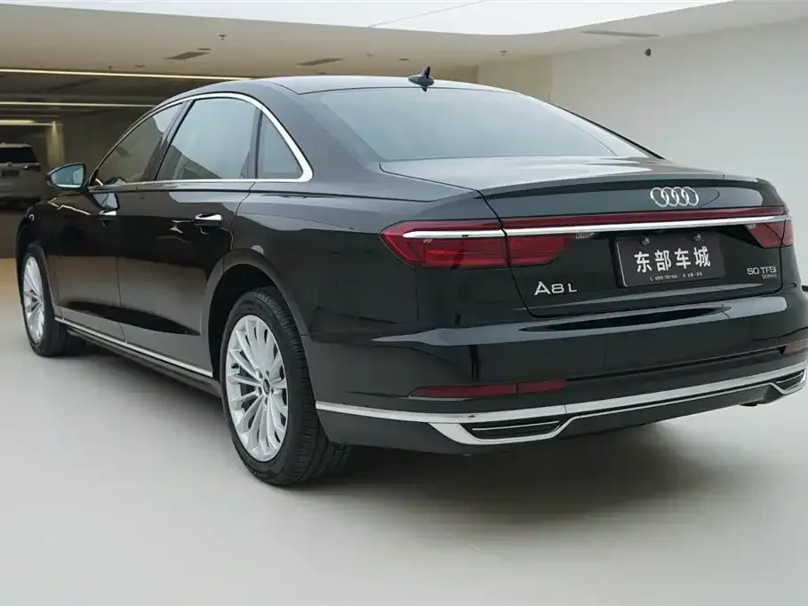Audi A8 2022 из CN, фото 6