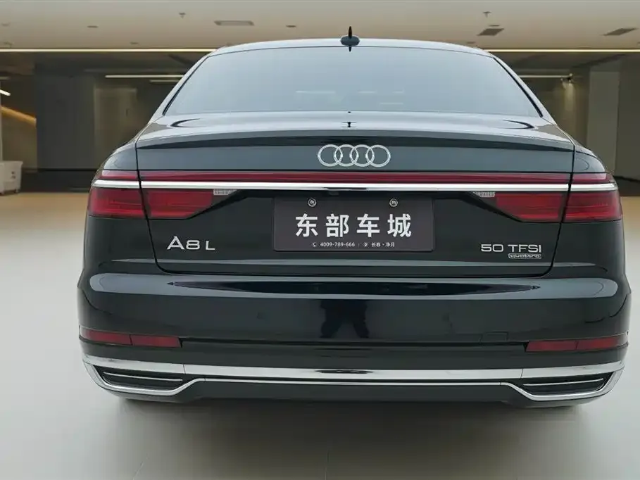 Audi A8 2022 из CN, фото 4