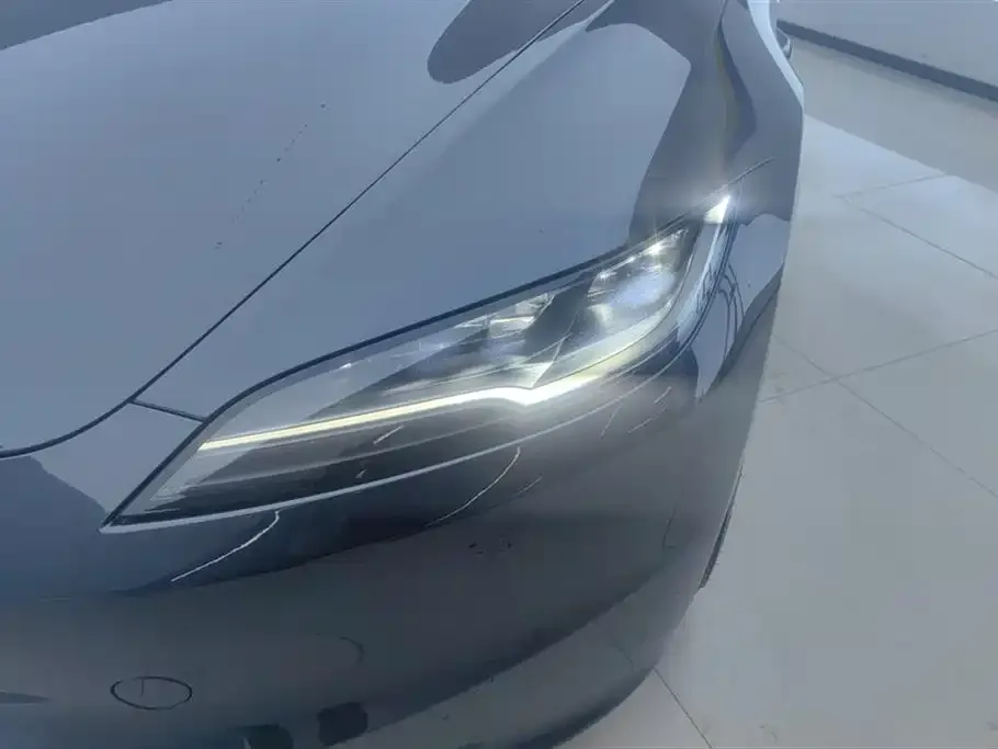 Tesla Model 3 2025 из CN, фото 2