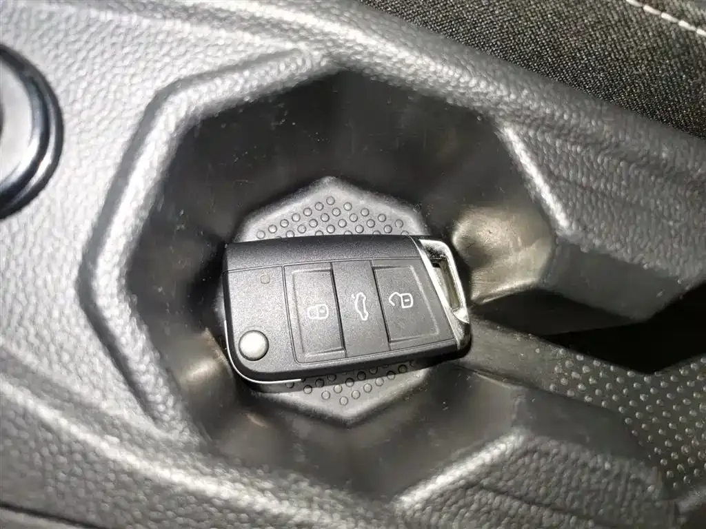 Volkswagen Polo 2022 из CN, фото 8
