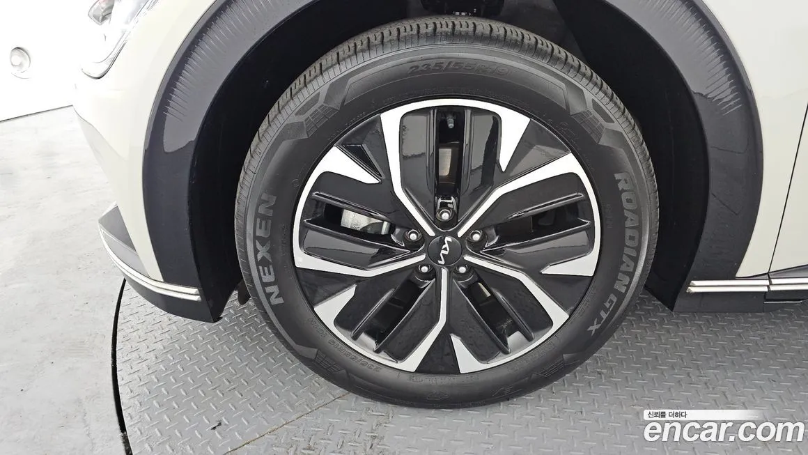 Kia EV6 2022 из KR, фото 10