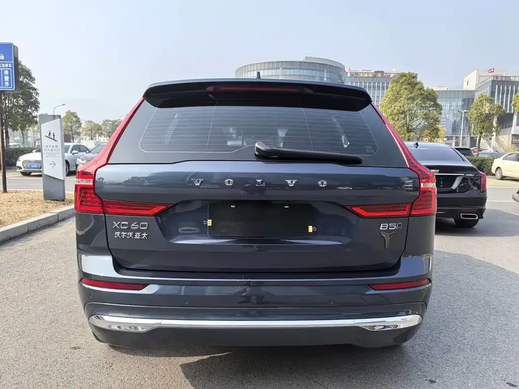 Volvo XC60 2022 из CN, фото 7