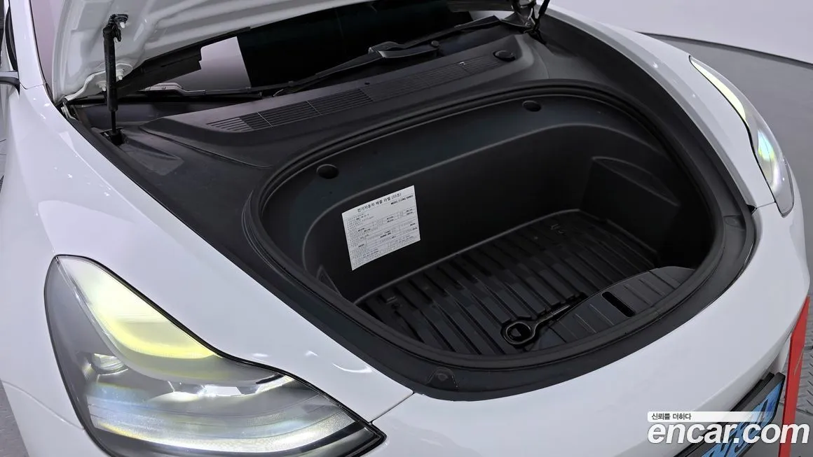 Tesla Model 3 2021 из KR, фото 9