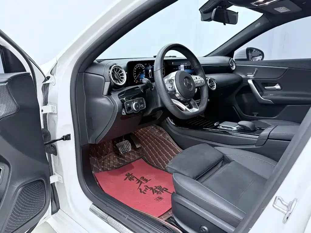 Mercedes-Benz A-Class 2022 из CN, фото 5