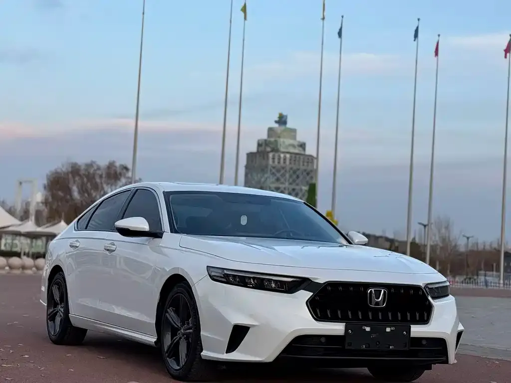 Honda Inspire 2023 из CN, фото 2