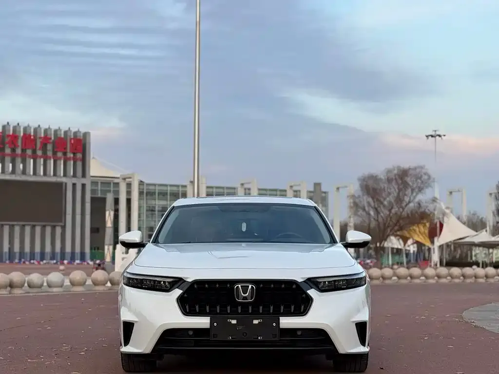 Honda Inspire 2023 из CN, фото 3