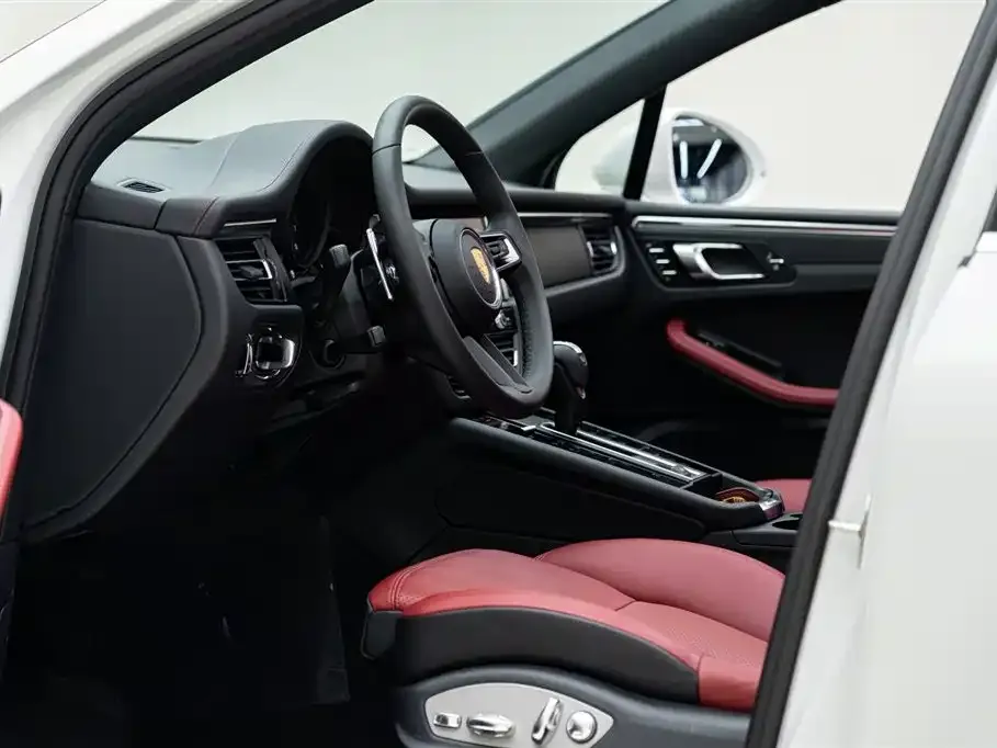 Porsche Macan 2023 из CN, фото 2