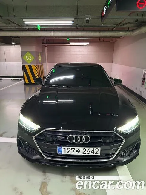 Audi A7 — фото 1