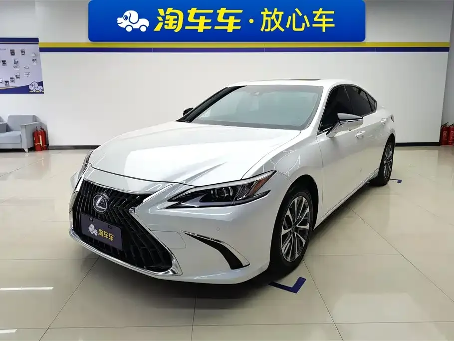 Lexus ES 2022 из CN, фото 1
