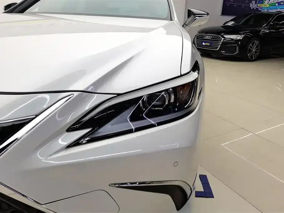 Lexus ES 2022 из CN, фото 2