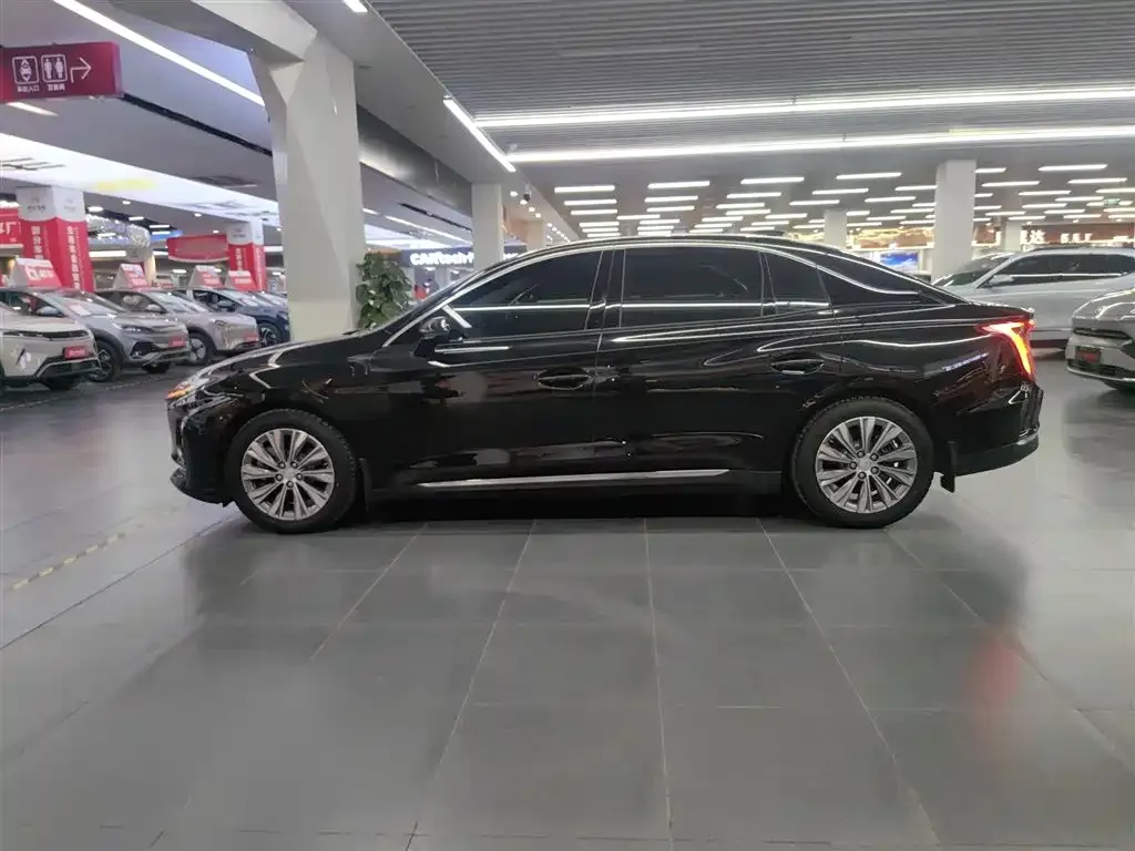 Hongqi E-QM5 2024 из CN, фото 5