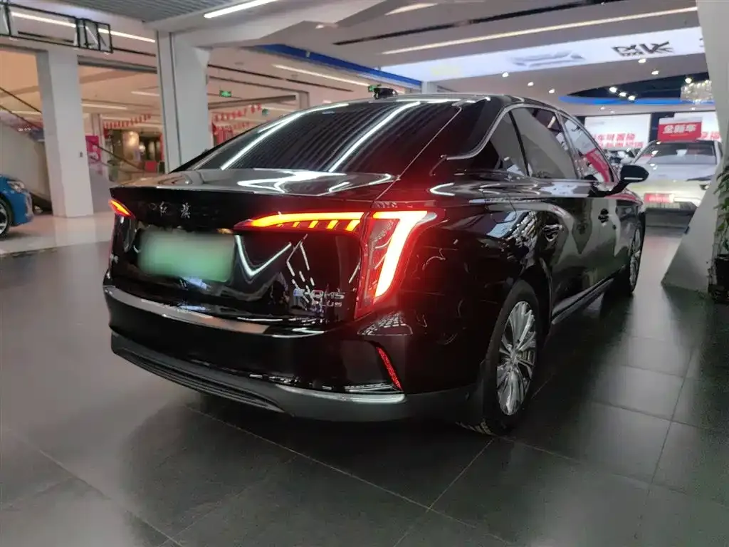 Hongqi E-QM5 2024 из CN, фото 2