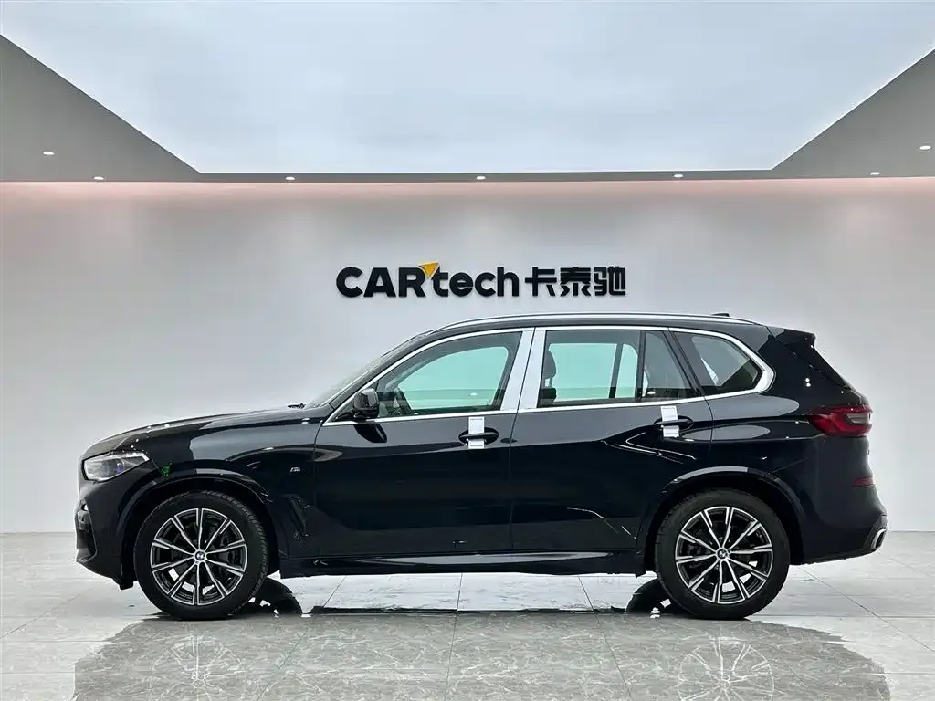 BMW X5 (Import) — фото 8