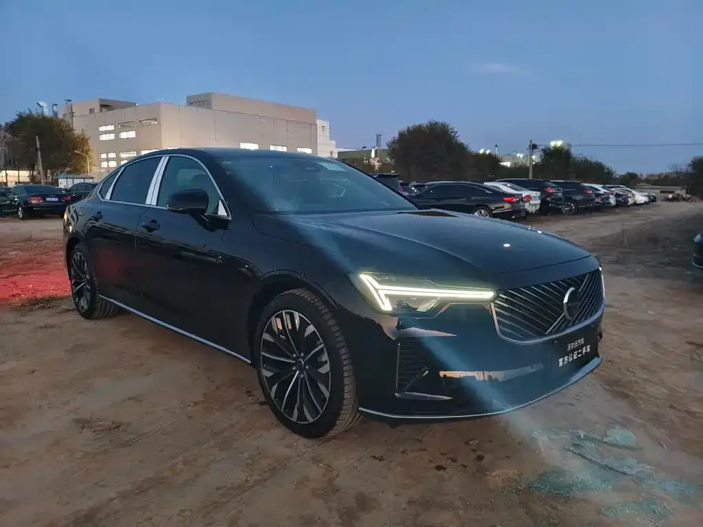 Volvo S90 2025 из CN, фото 7