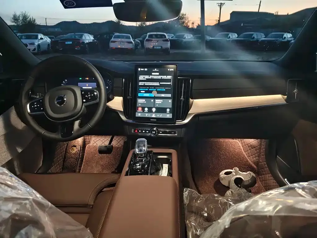 Volvo S90 2025 из CN, фото 9
