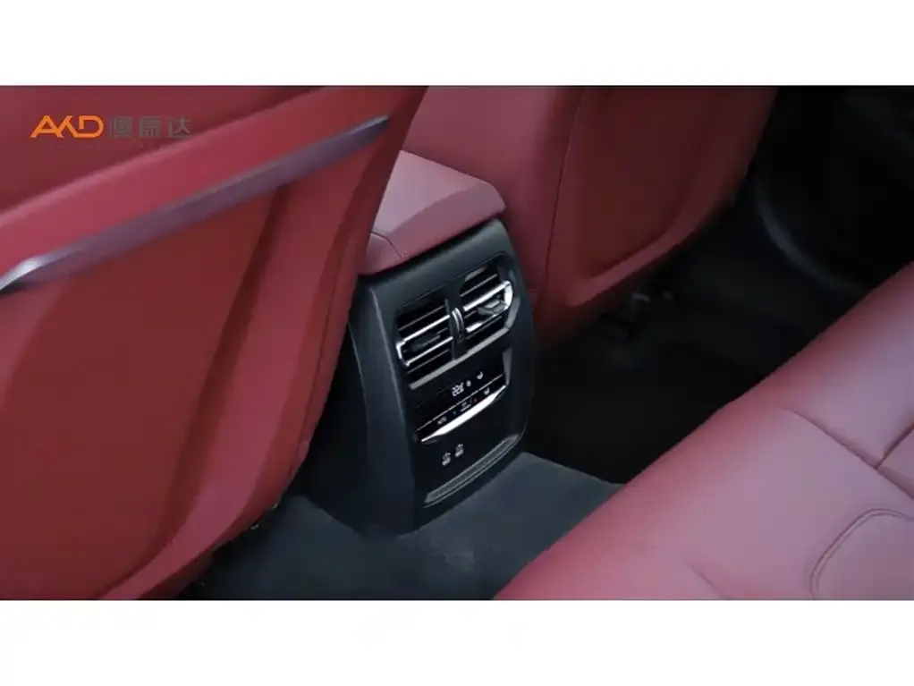 BMW 3 Series 2023 из CN, фото 7
