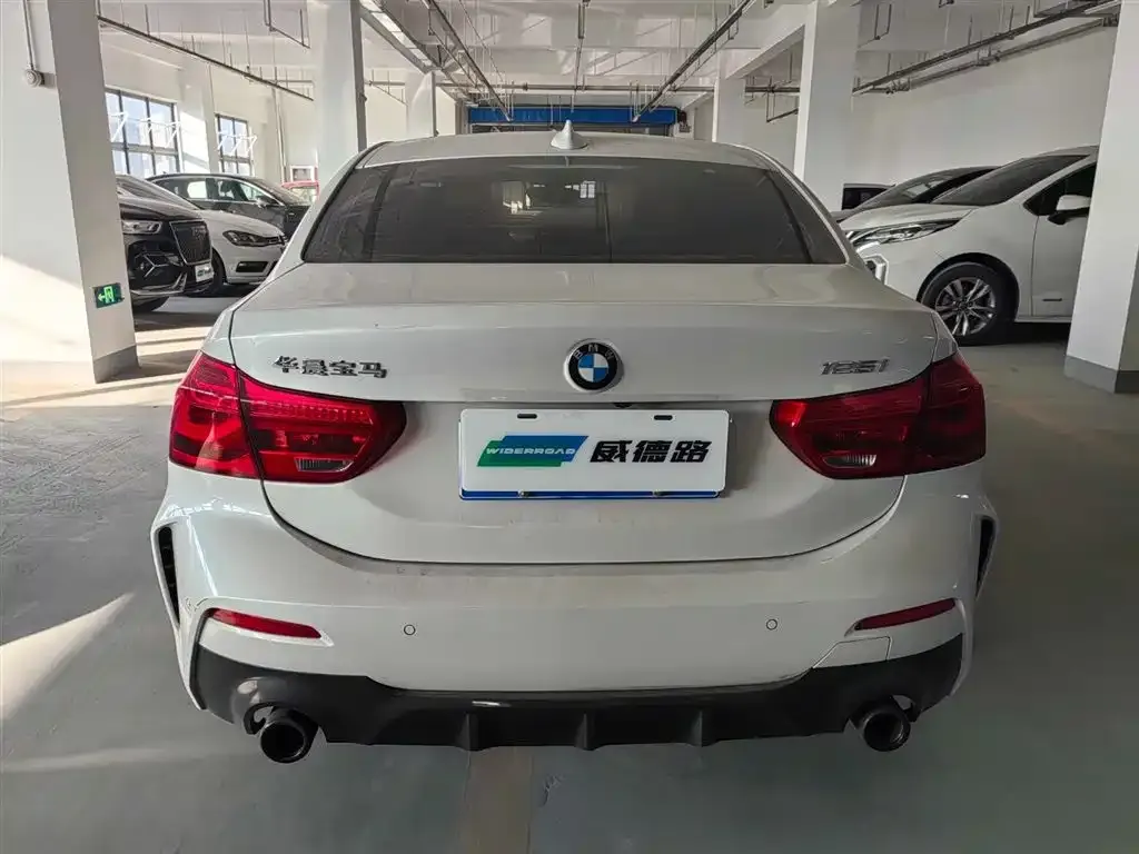 BMW 1 Series 2022 из CN, фото 6