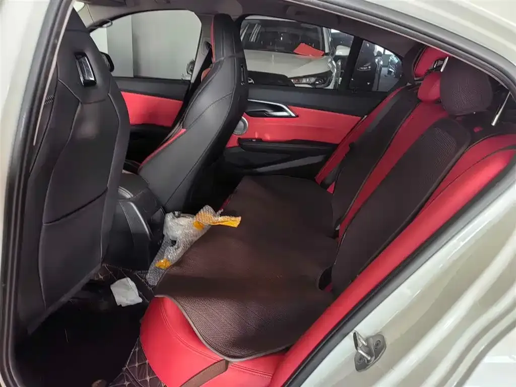BMW 1 Series 2022 из CN, фото 7